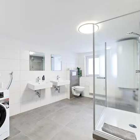 아파트 Perfekt Fuer Firmen Und Gruppen - 1 Haus, 2 Xxl
